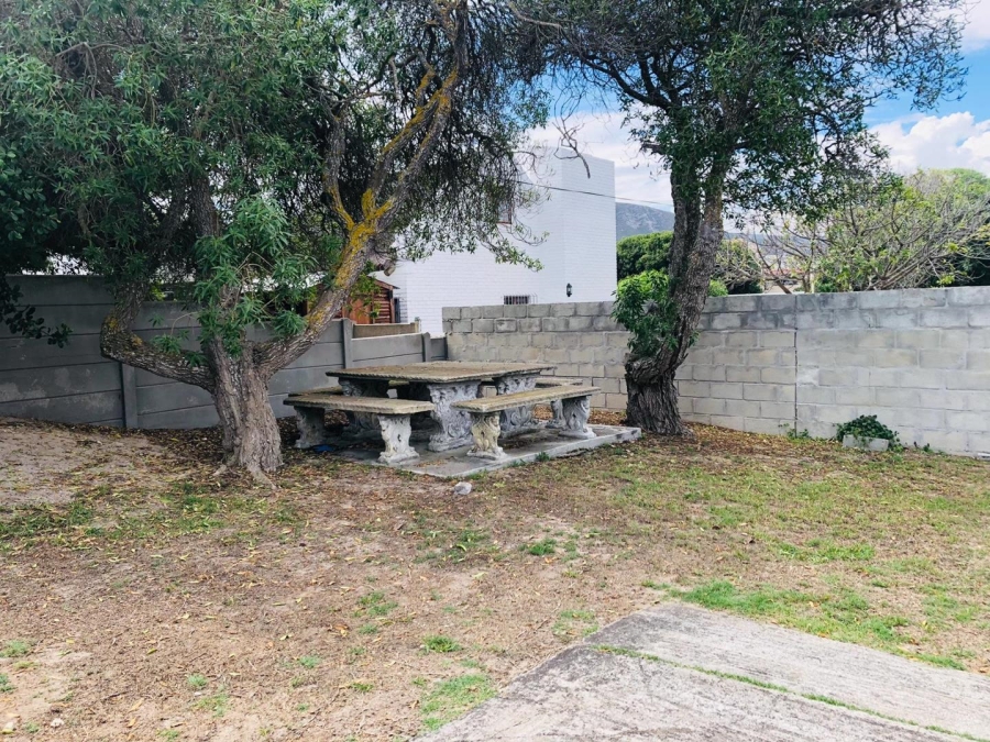 5 Bedroom Property for Sale in Franskraal Western Cape